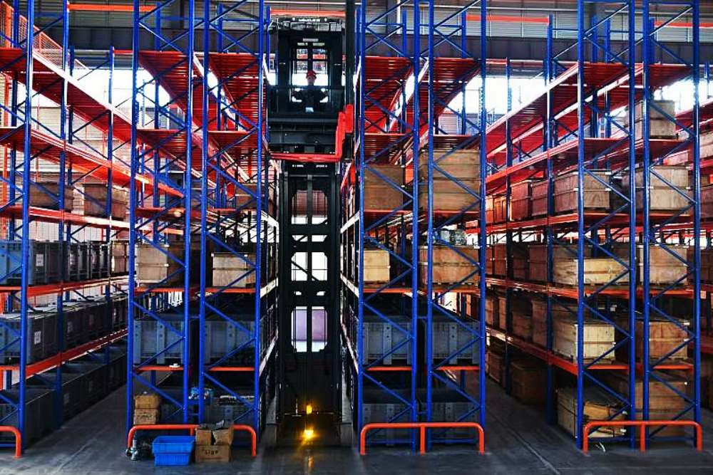 NEO VNA forklift